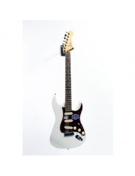 American Deluxe Stratocaster® Ash, Rosewood Fingerboard, White Blonde