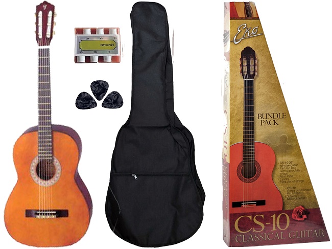 EKO CS-10 PACK chitarra classica 4/4 con borsa con tracolla, pitch pipe, 3 plettri