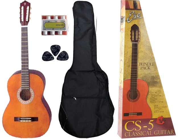 EKO CS-5 PACK chitarra classica 3/4 con borsa con tracolla, pitch pipe, 3 plettri