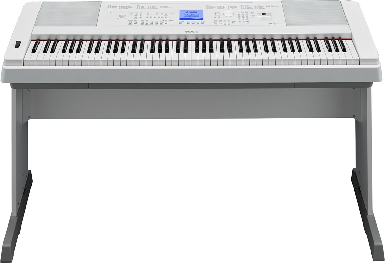 YAMAHA DGX660 WHITE Pianoforte digitale con ritrmi 88 tasti pesati